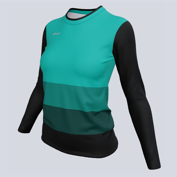 Load image into Gallery viewer, Side view of eco-friendly Unreal women’s jersey in dry-fit material